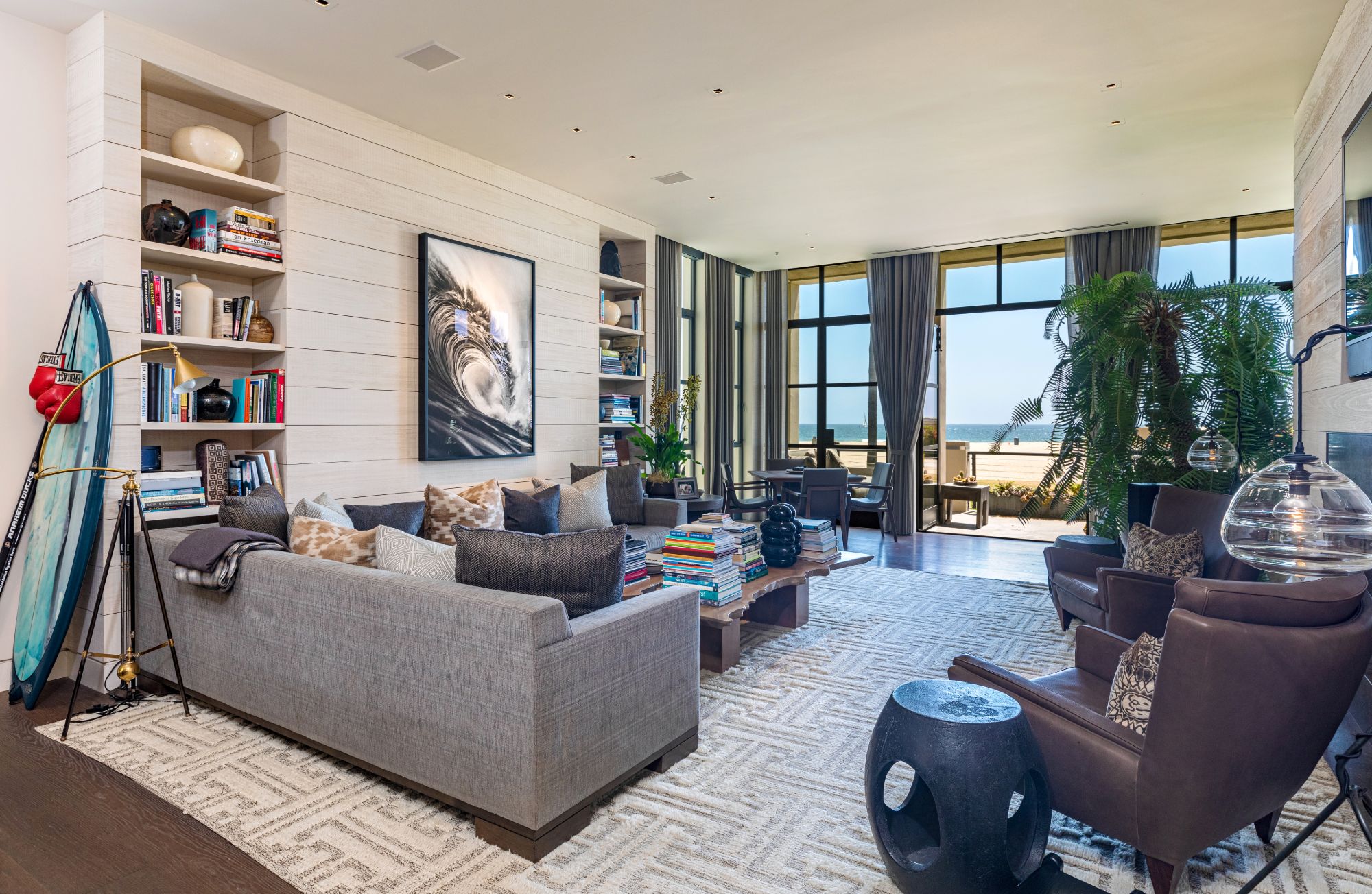 2311 Ocean Front Walk