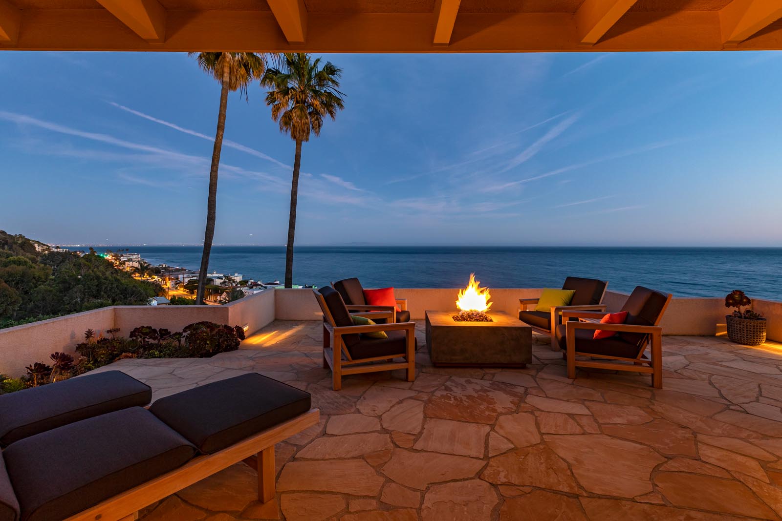 3989 Villa Costera
