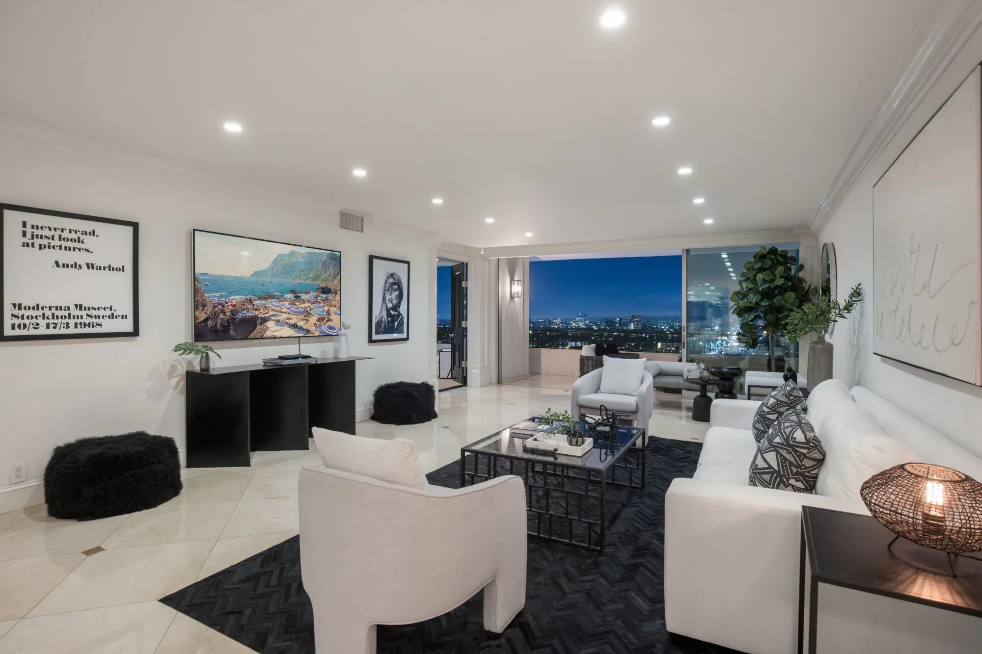 1100 Alta Loma
